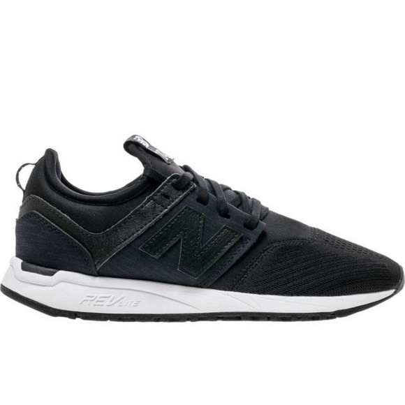 new balance revlite black